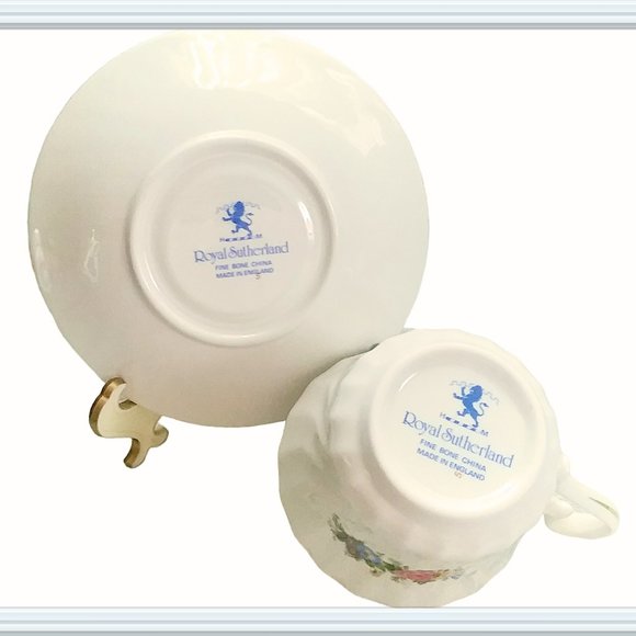 Royal Sutherland Tea Cup Saucer Set Floral Motif Fine Bone China Made in England - Picture 11 of 12